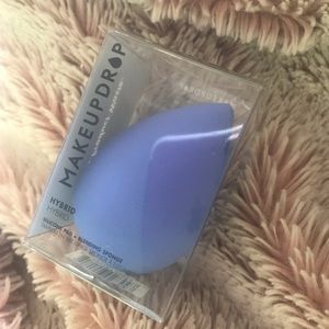 Makeup Drop Hybrid makeup sponge